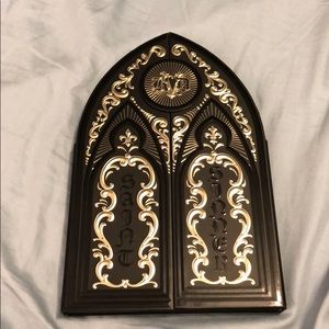 Kat Von D Beauty Saint/Sinner Eyeshadow Palette